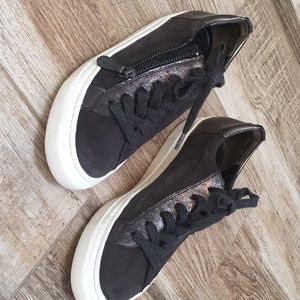 Paul Green never worn sneakers